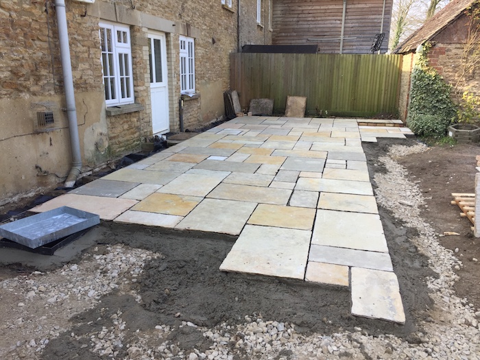 millrick-construction-oxford-circle-sandstone-patio05