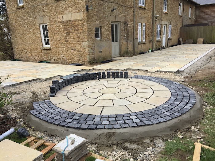 millrick-construction-oxford-circle-sandstone-patio09